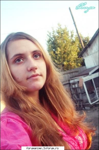 Ciau... - Pa ... eu sunt ChriStina Isabella am 14 ani sunt - Noi veniti!