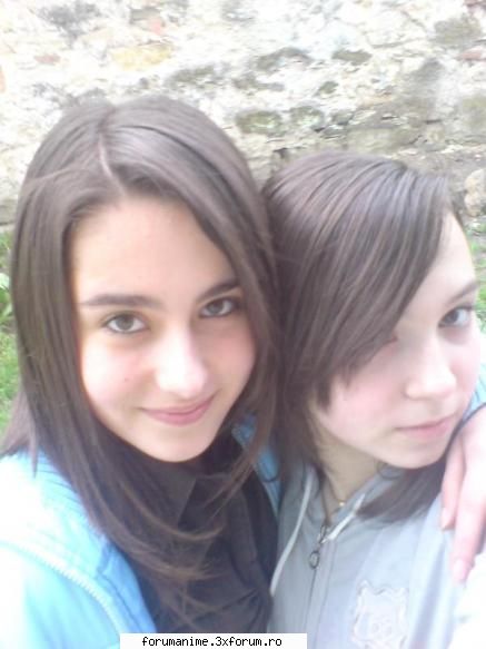 Pics - Eu si verisoara mea(Larisa pe care o salut!!!) Eu - Poze cu noi!